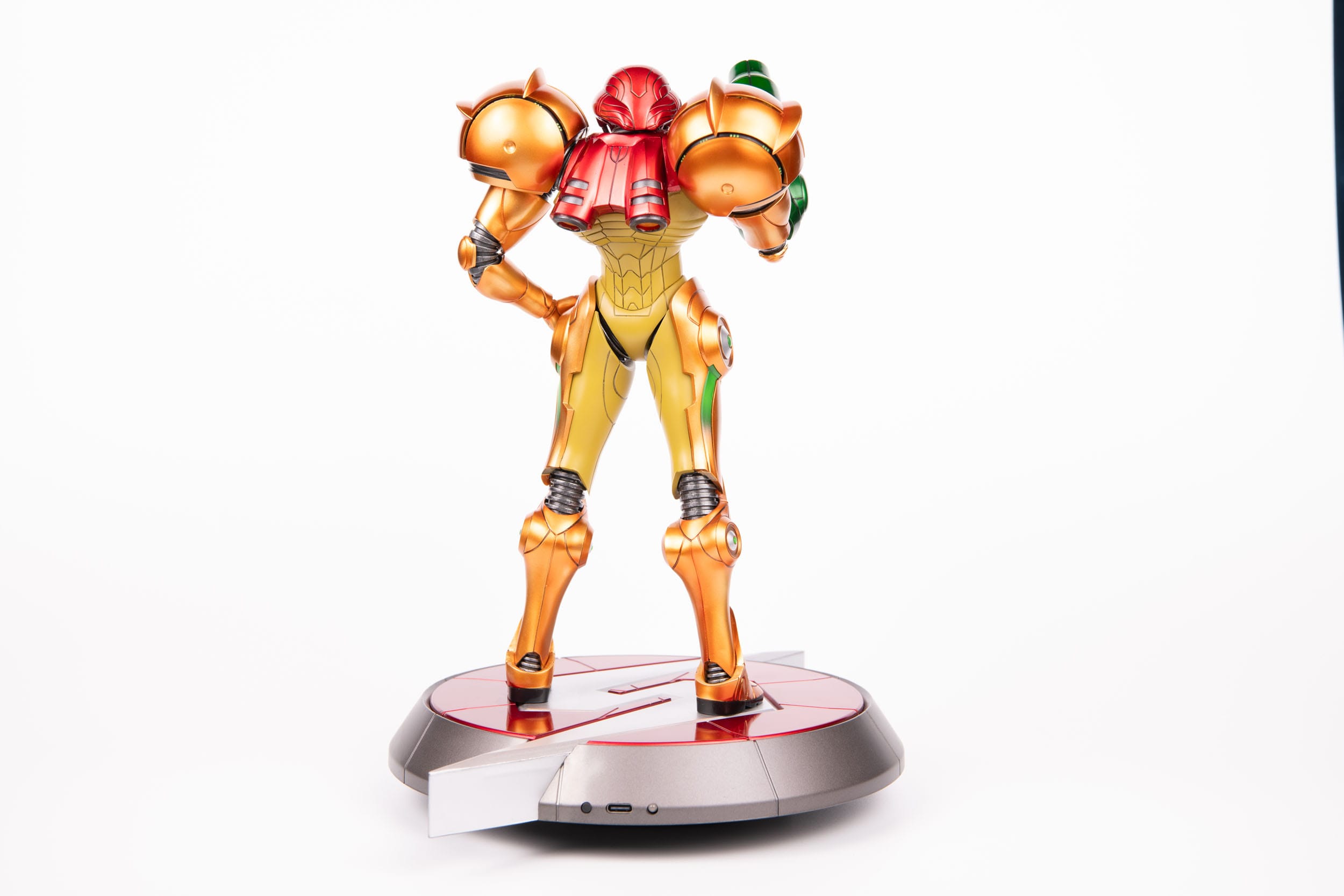 Metroid Prime Samus Varia Suit Statue Collector's Edition