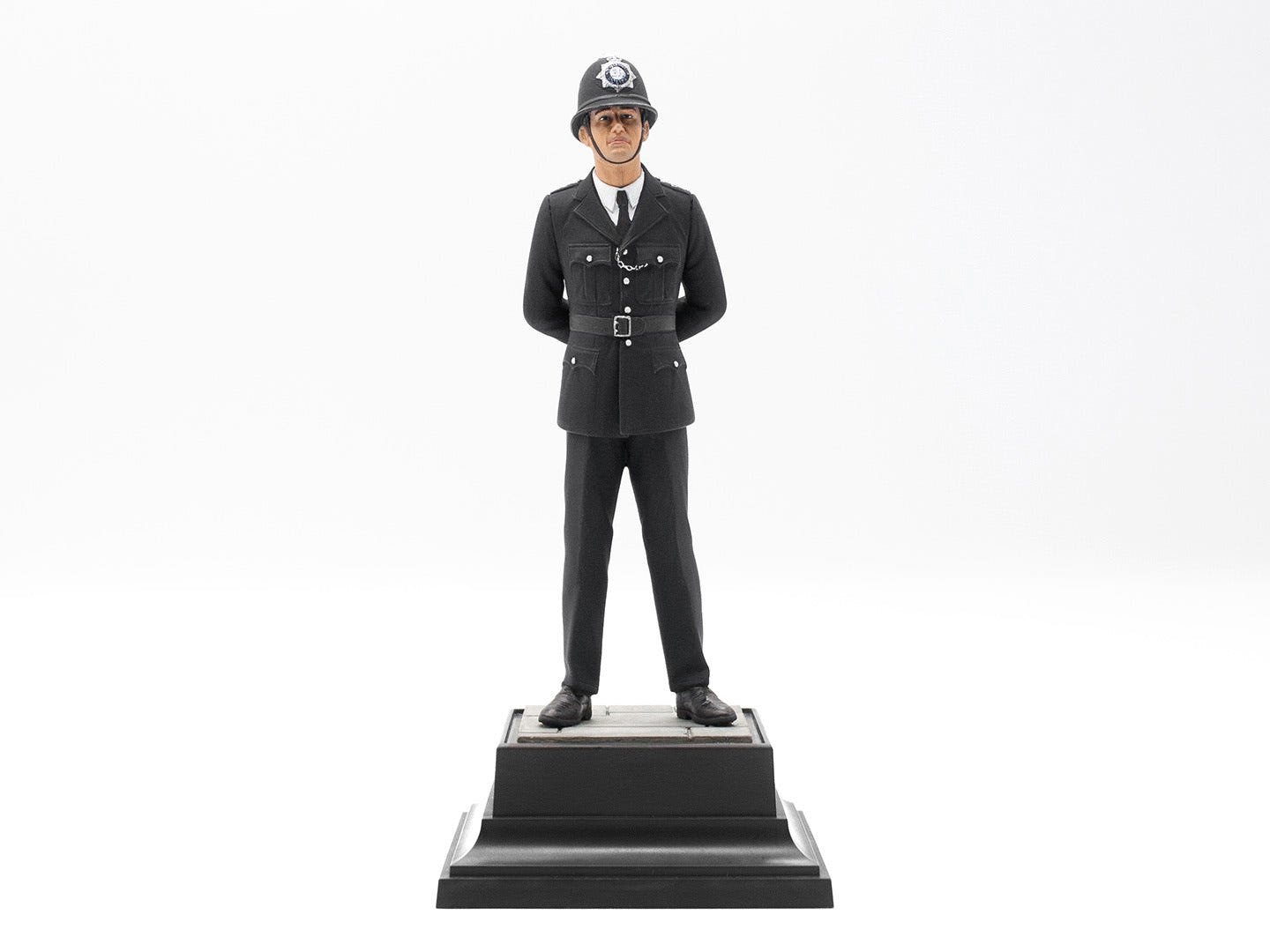 ICM British Policeman 1:16 Figure - ICM16011