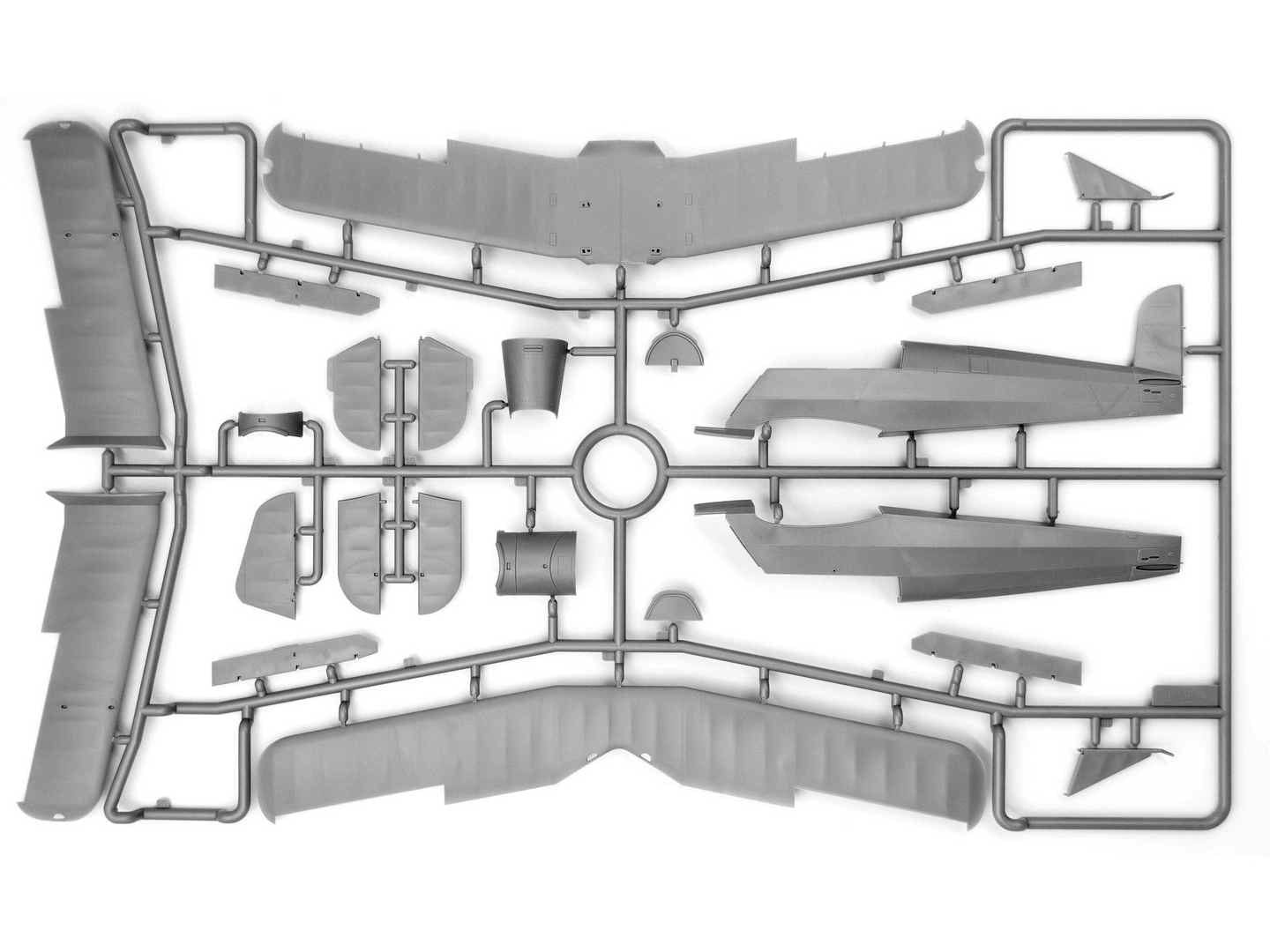 ICM 1:32 Bücker Bü 131D (Winter Version) WWII German Training Aircraft - ICM32029