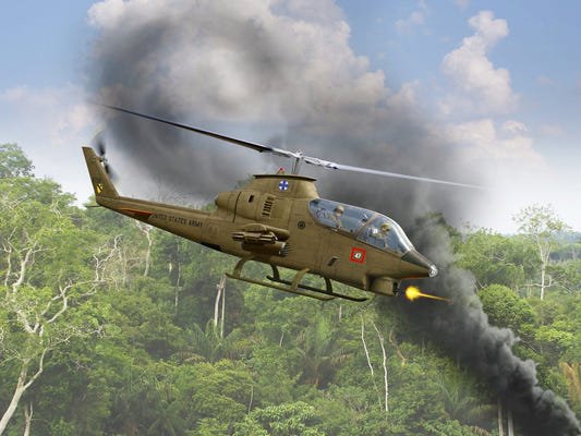 ICM 1:32 AH-1G Cobra (Early Production) U.S. Attack Helicopter - ICM32060