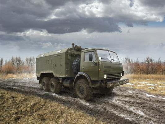ICM 1:35 Soviet Six-Wheel Army Truck with Shelter - ICM35002