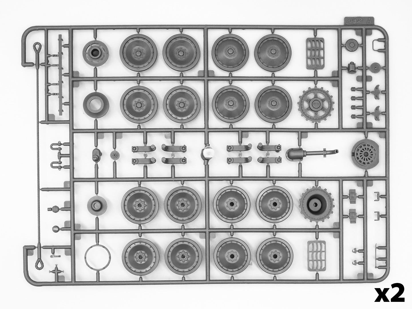 ICM 1:35 Bergepanther with Pz.Kpfw.IV Turret - ICM35360