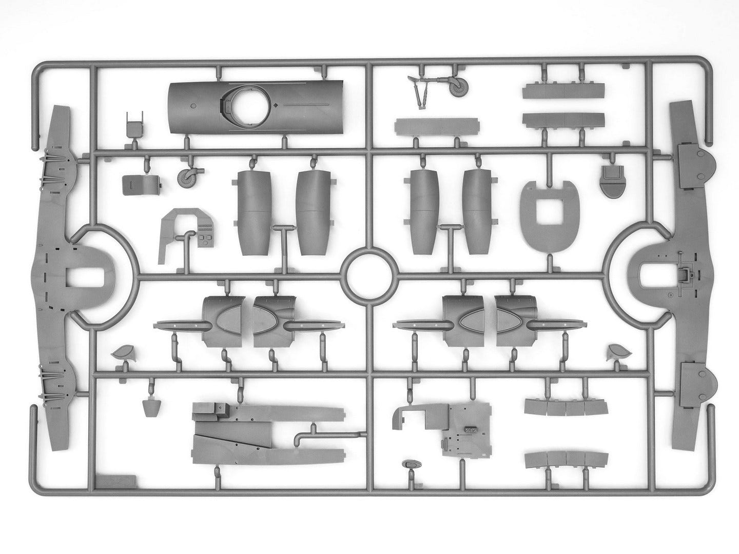 ICM 1:48 He 111H-6 WWII German Bomber - ICM48262