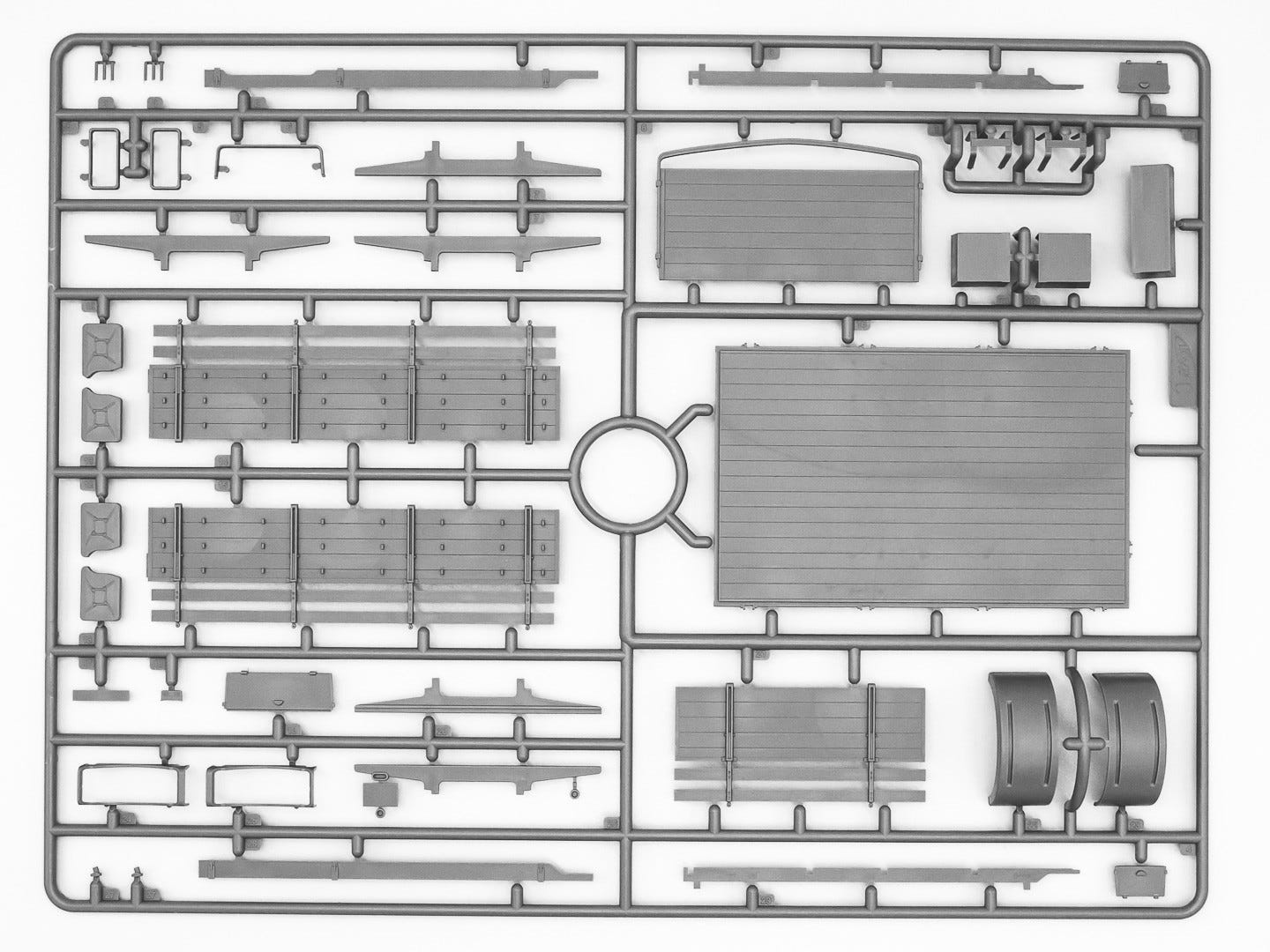 ICM 1:35 Vehicles of the DAK German WWII Afrika Korps (Set of 3) - ICMDS3529
