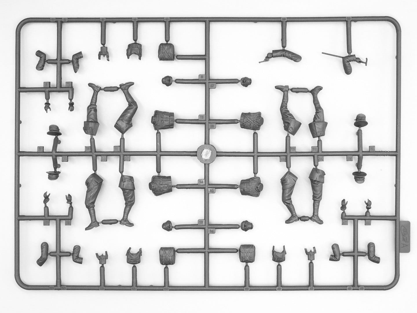 ICM 1:35 Miracle on the Marne' WWI British French & German Infantry Figure Set - ICMDS3530