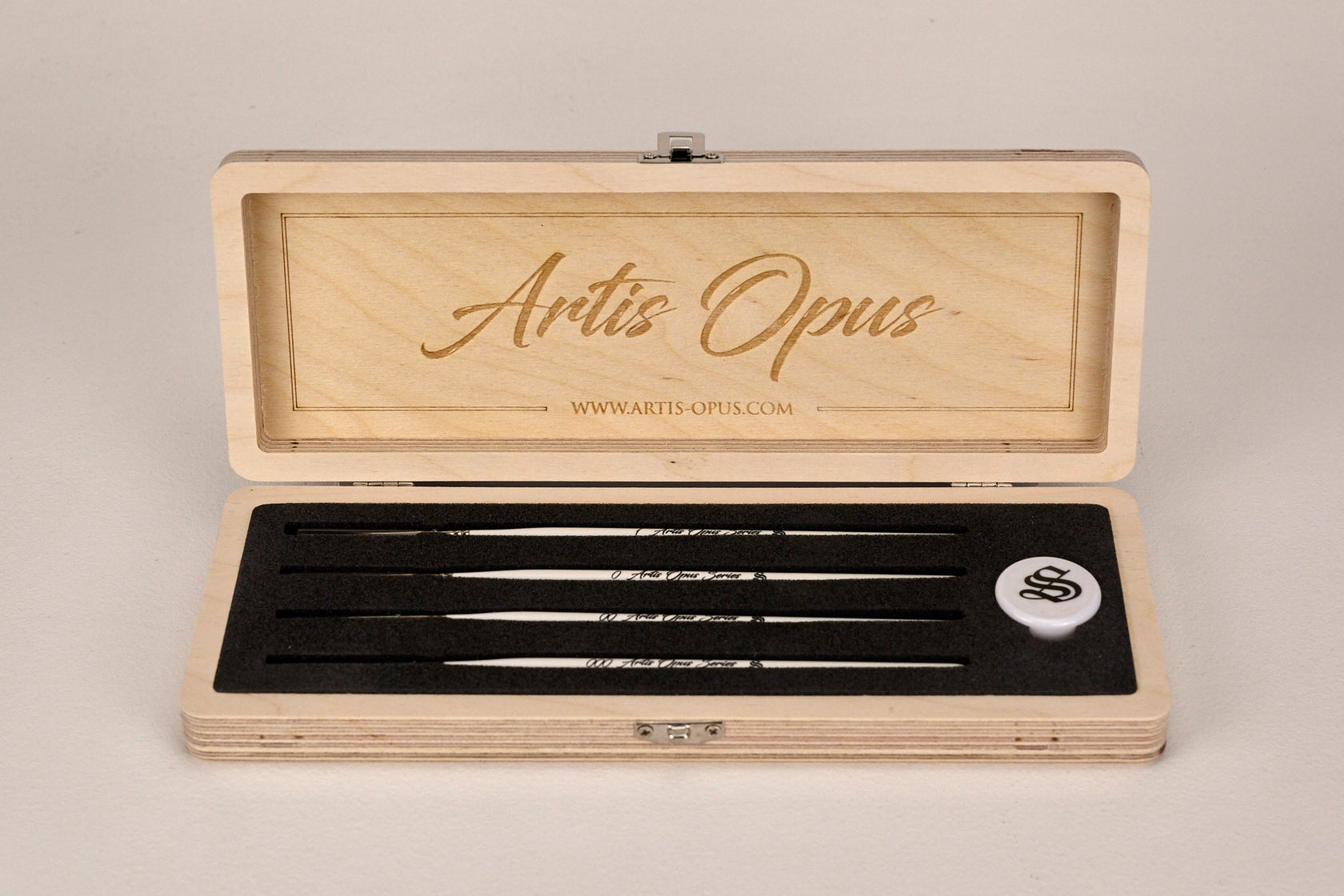 Artis Opus - Series S - Brush Set - Loaded Dice