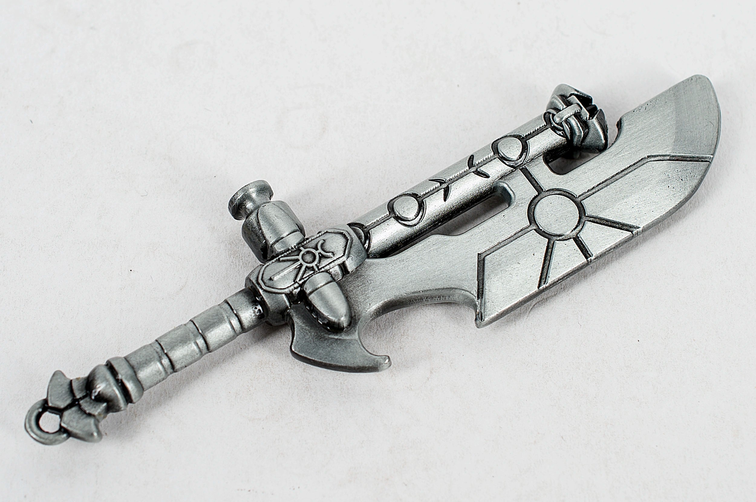 Warhammer 40,000: Necron Hyperphase Sword Bottle Opener - Loaded Dice
