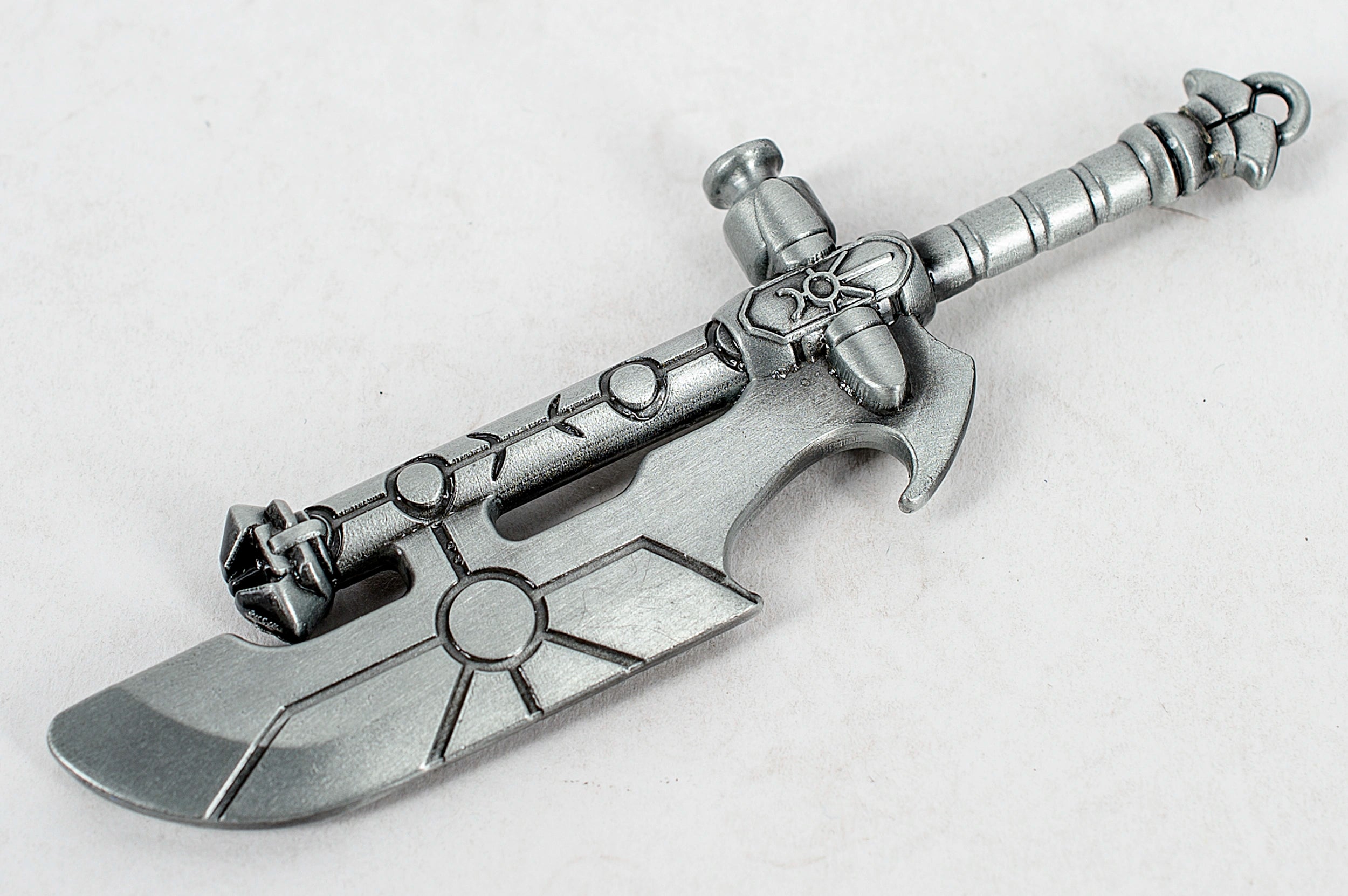 Warhammer 40,000: Necron Hyperphase Sword Bottle Opener - Loaded Dice