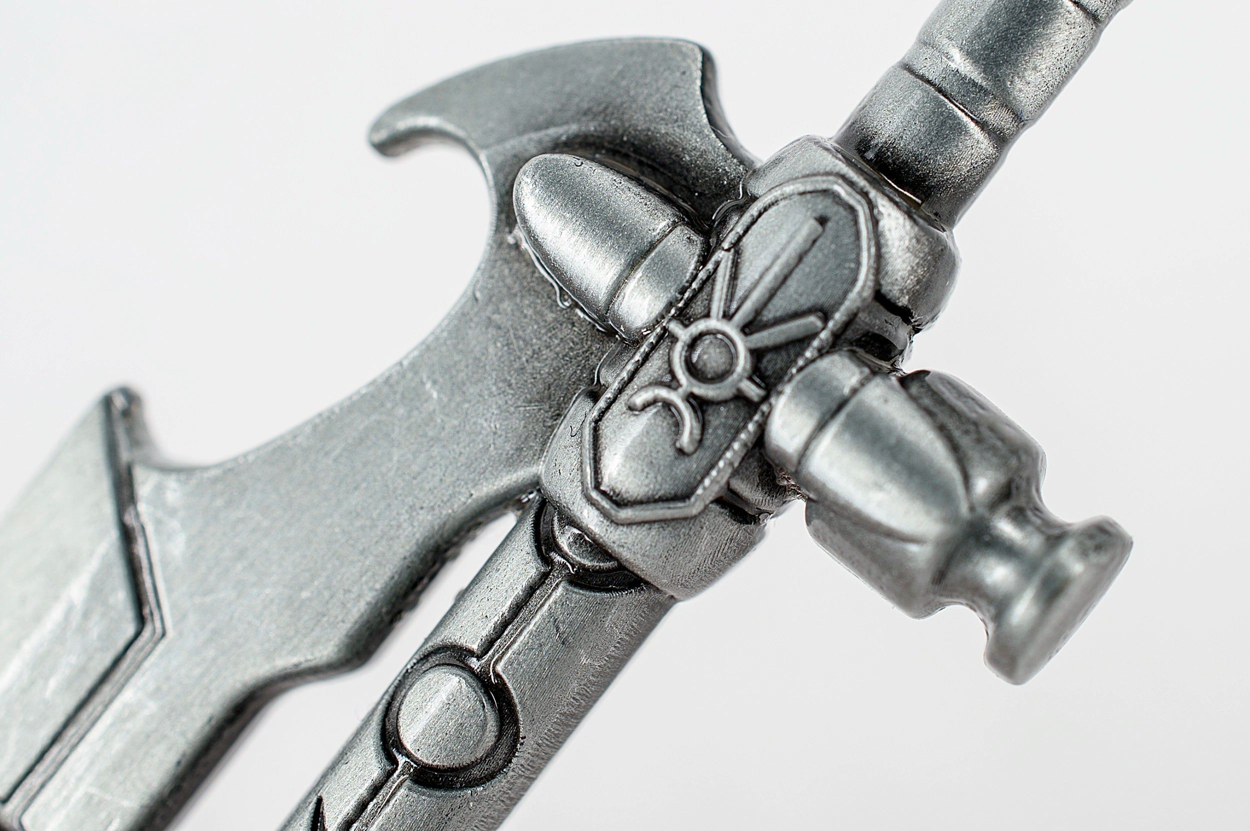 Warhammer 40,000: Necron Hyperphase Sword Bottle Opener - Loaded Dice
