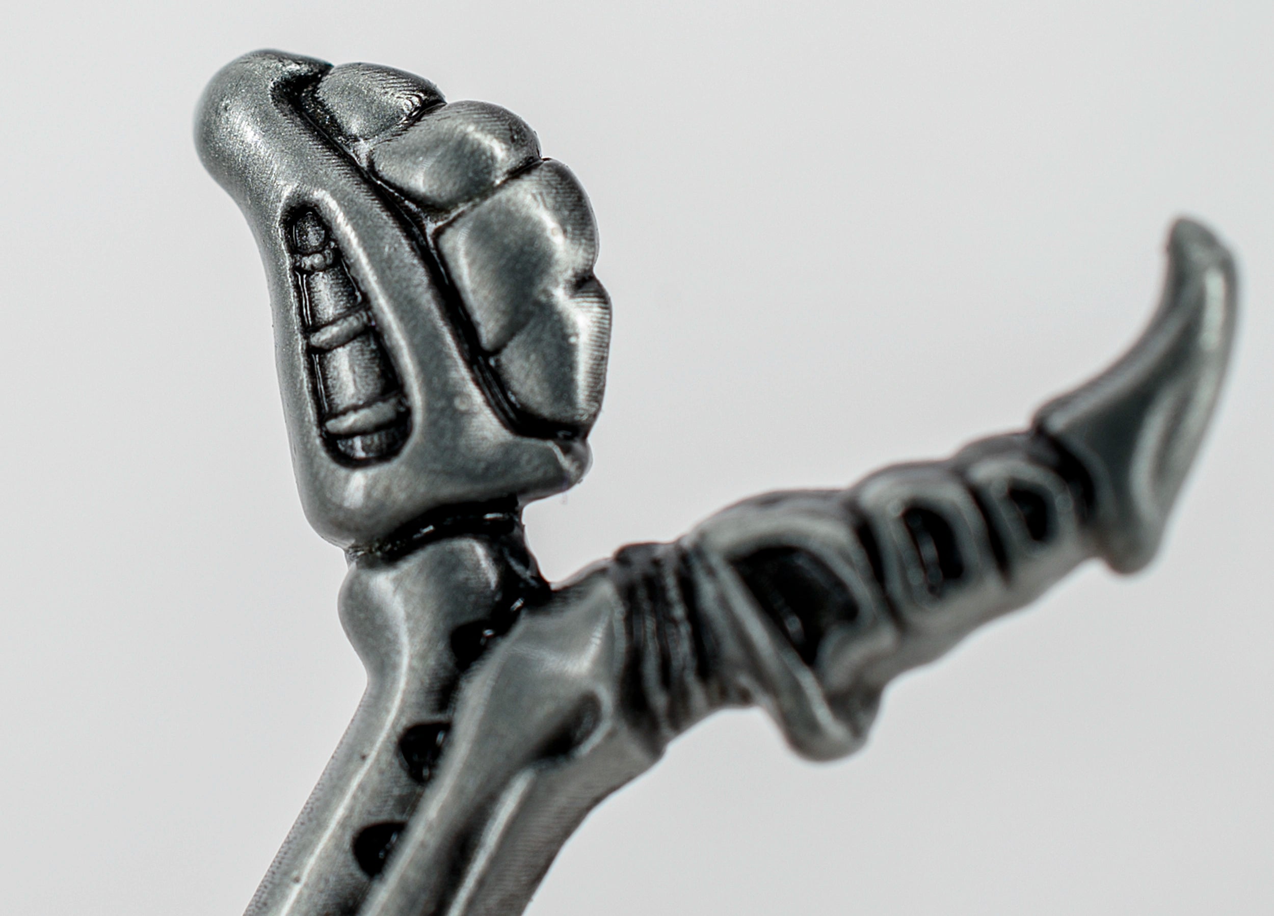 Warhammer 40,000: Tyranids Bonesword Bottle Opener - Loaded Dice