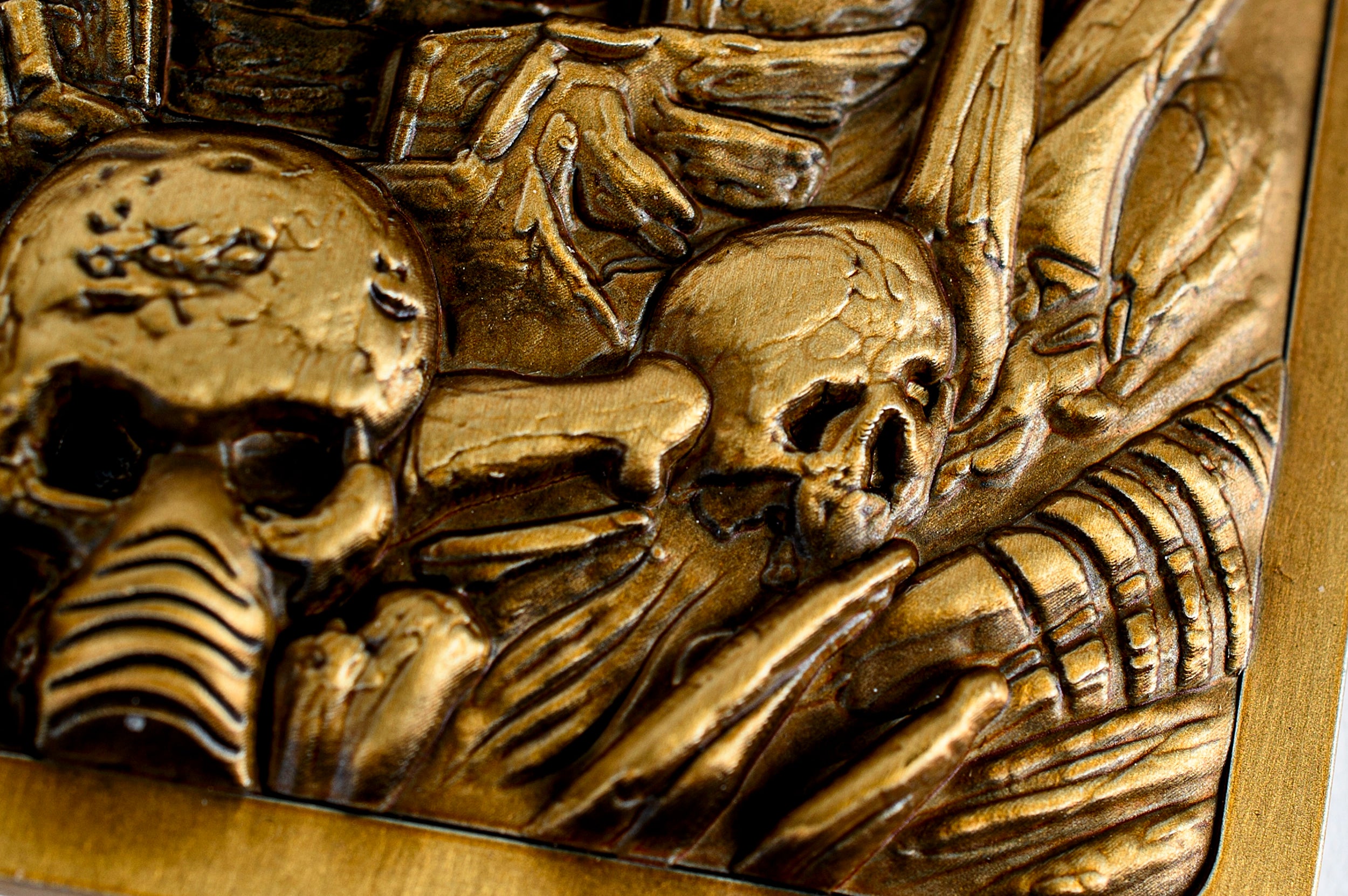 Warhammer: Astra Militarum Commissar Yarrick Ingot - Loaded Dice