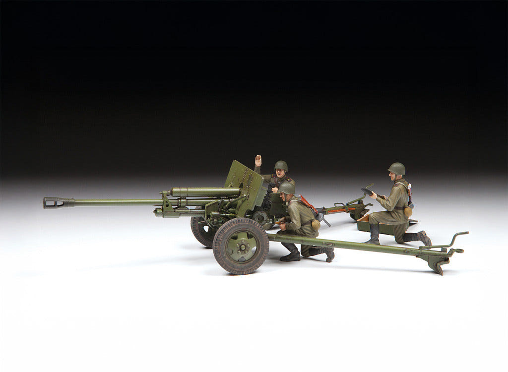 Zvezda 1:35 Soviet Anti-Tank 76mm ZIS-3 Gun with Crew Figures - Z3671