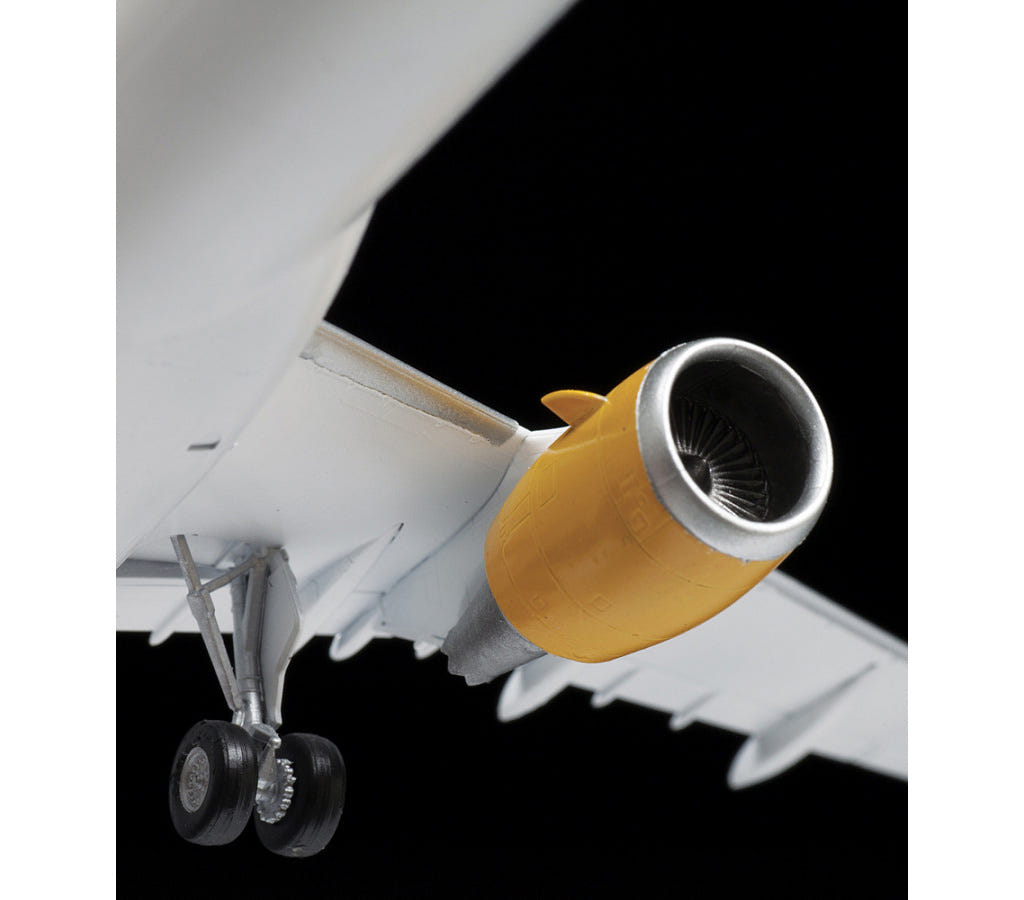 Zvezda 1:144 Airbus A321 CEO Passenger Plane - Z7040