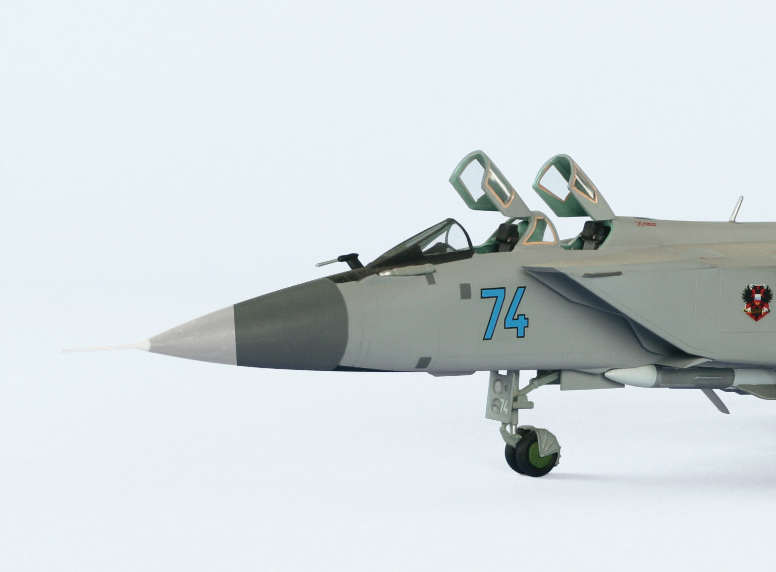 Zvezda 1:72 MiG-31B Aircraft - Z7244