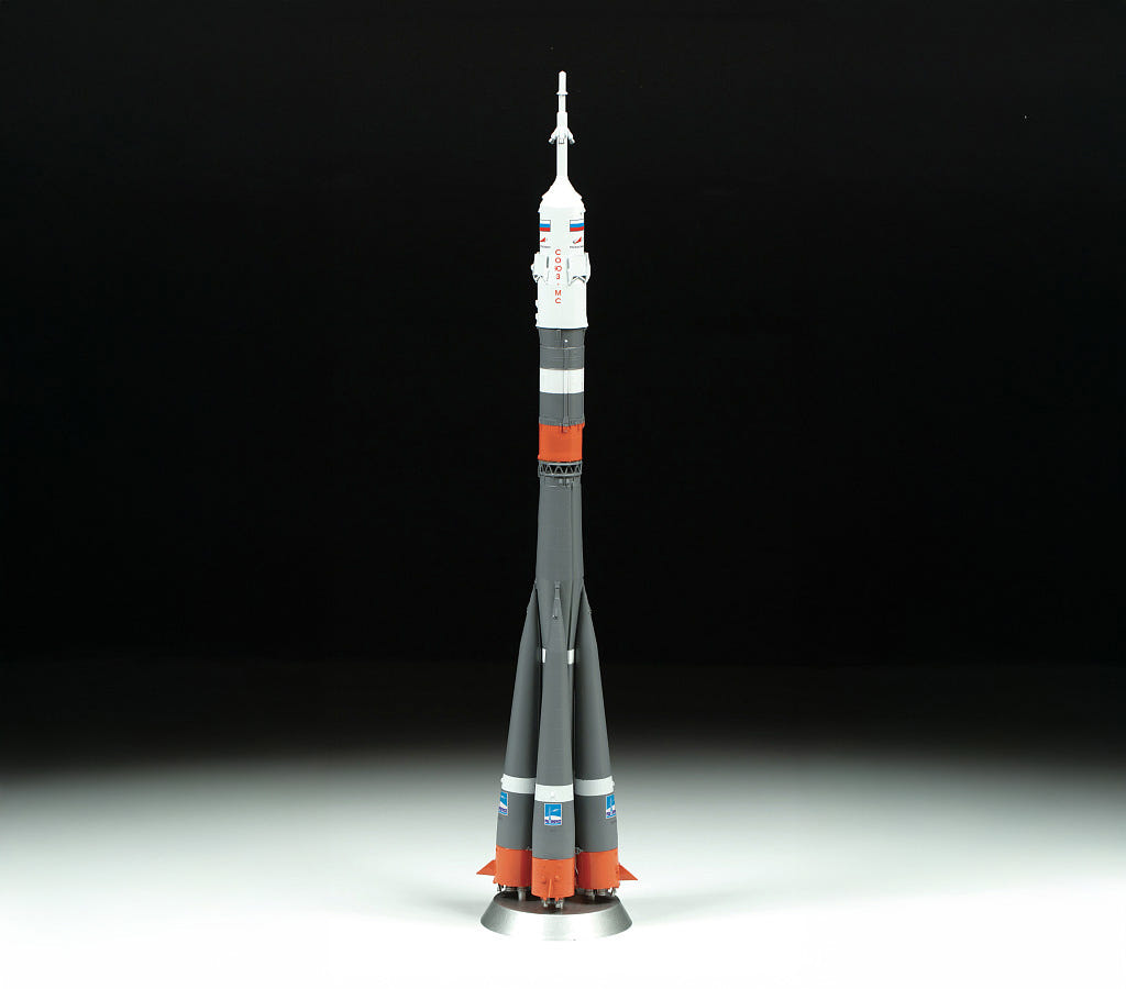 Zvezda 1:144 Soyuz 2.1a Launch Vehicle Russian Space Rocket - Z7500