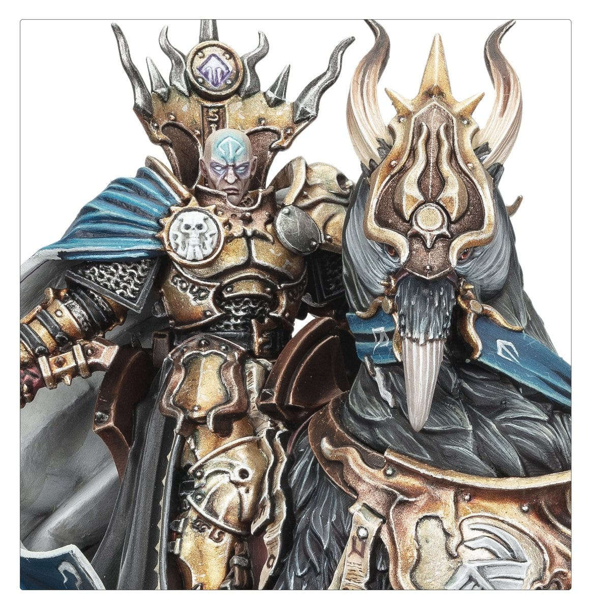 Close-up of the painted Stormcast Eternals Lord and his beast's crested head