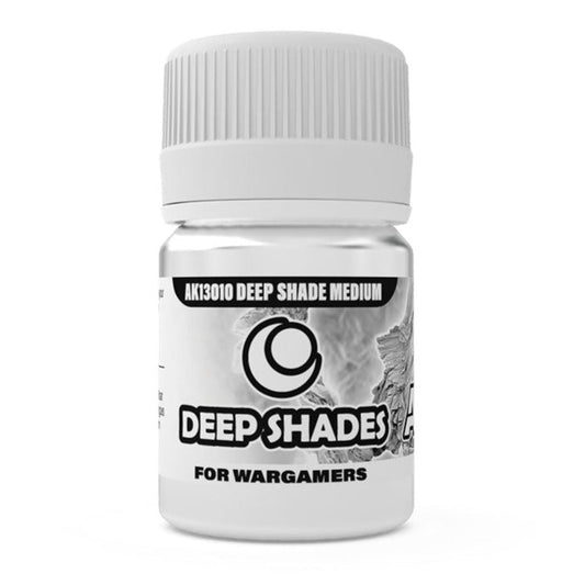 DEEP SHADE MEDIUM - Deep Shades for Wargamers modelling book from AK Interactive