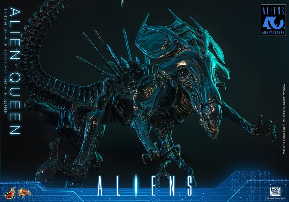 Hot Toys Alien Queen figure posed