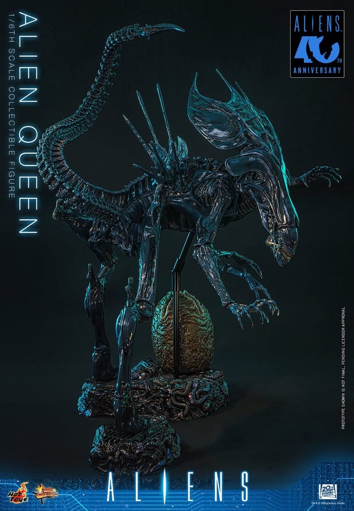 Hot Toys Alien Queen sixth scale figure full body