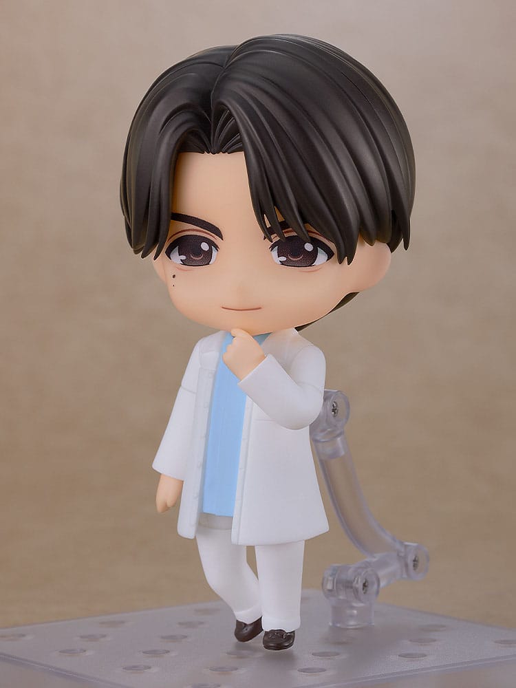 Nobunaga Shimazaki Nendoroid with composed faceplate, hand at his chin