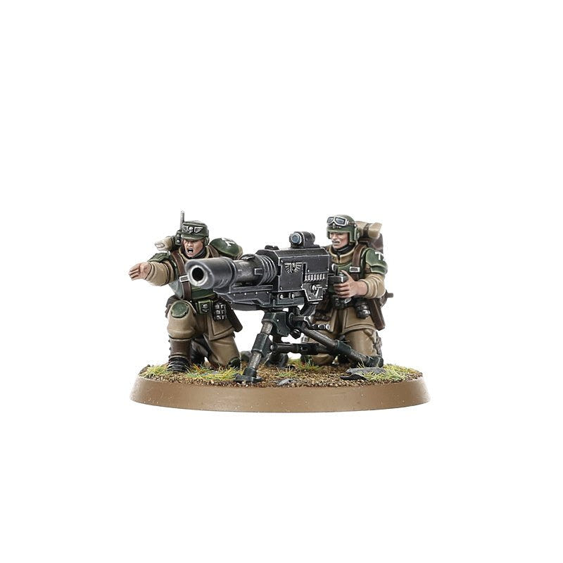 Painted Cadian gun crew with heavy weapon, loader pointing out a target, three-quarter view