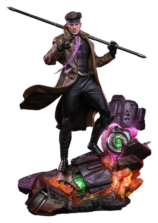 Hot Toys Gambit Deluxe 1/6 figure with Bo Staff on the exploding Sentinel diorama base, cut-out view
