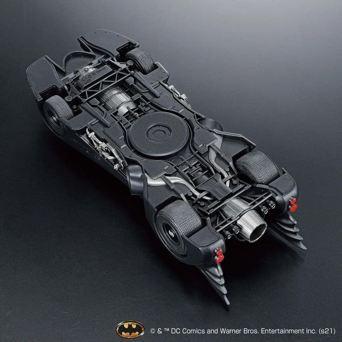 Bandai 1:35 Scale Model Kit Batmobile (Batman Version) - MK62185