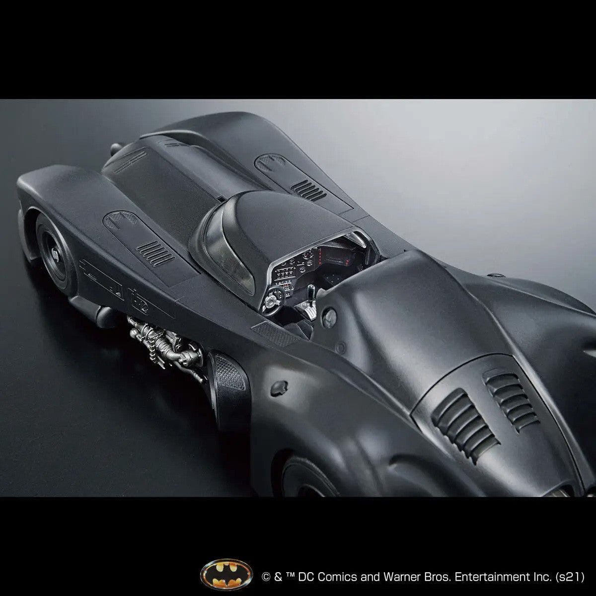 Bandai 1:35 Scale Model Kit Batmobile (Batman Version) - MK62185