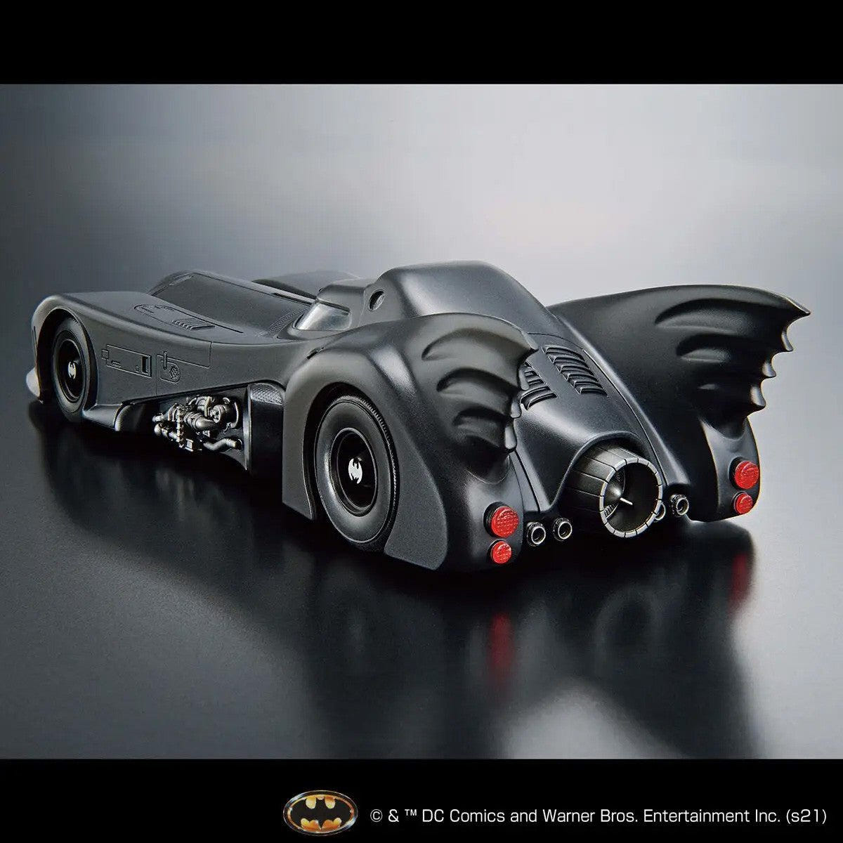 Bandai 1:35 Scale Model Kit Batmobile (Batman Version) - MK62185