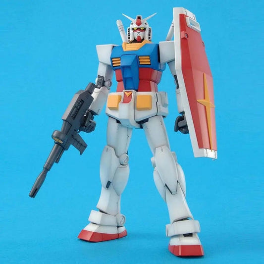 Bandai MG 1:100 Gundam RX-78-2 Version 2.0 - MK61583