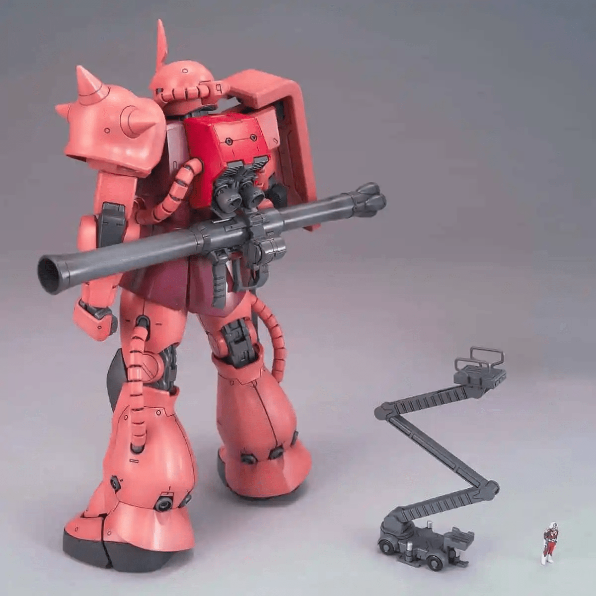 Bandai MG 1:100 MS-06S Char's Zaku Version 2.0 - MK61581