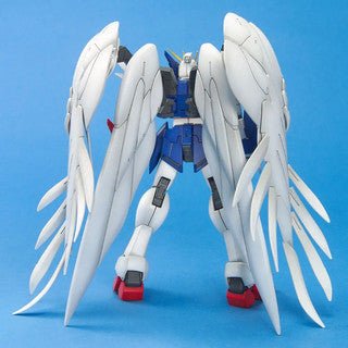 Bandai MG 1:100 W Gundam Zero Custom - MK63541
