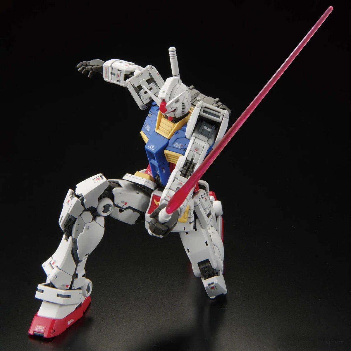 RG 1/144 RX-78-2 Gundam Version 2.0 - Loaded Dice