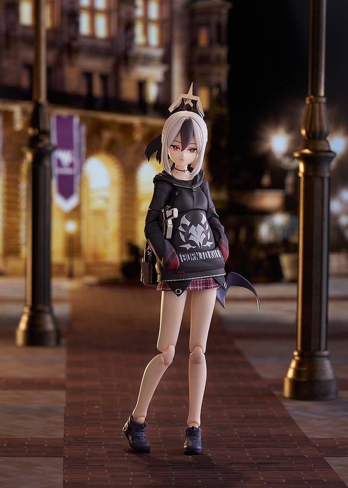 figma Kayoko Onikata standing on a night-time city street, Max Factory Blue Archive