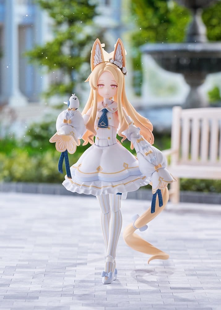 figma Seia Yurizono standing in a garden courtyard with a bird, Max Factory Blue Archive