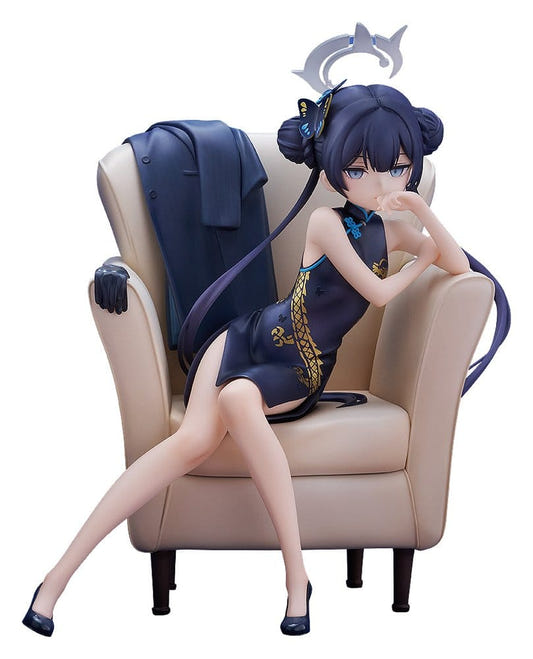 Blue Archive G.S. Collection 1/7 Kisaki Memorial Lobby Ver. figure seated in a cream armchair