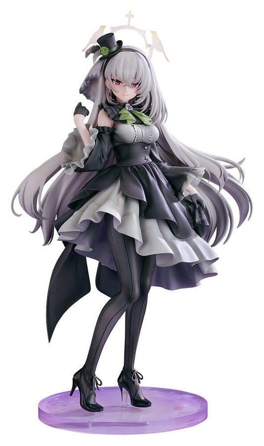Blue Archive 1/7 Sakurako (Pop Idol) figure in black and grey stage dress, front view