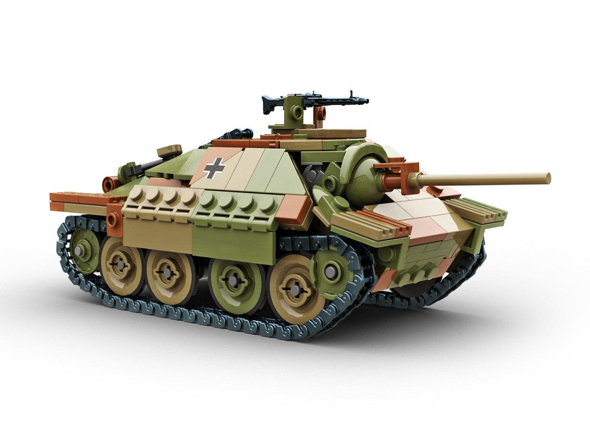 Buildarmy 1:33 Jagdpanzer 38(t) Hetzer brick kit, built Hetzer, side view with roof machine gun