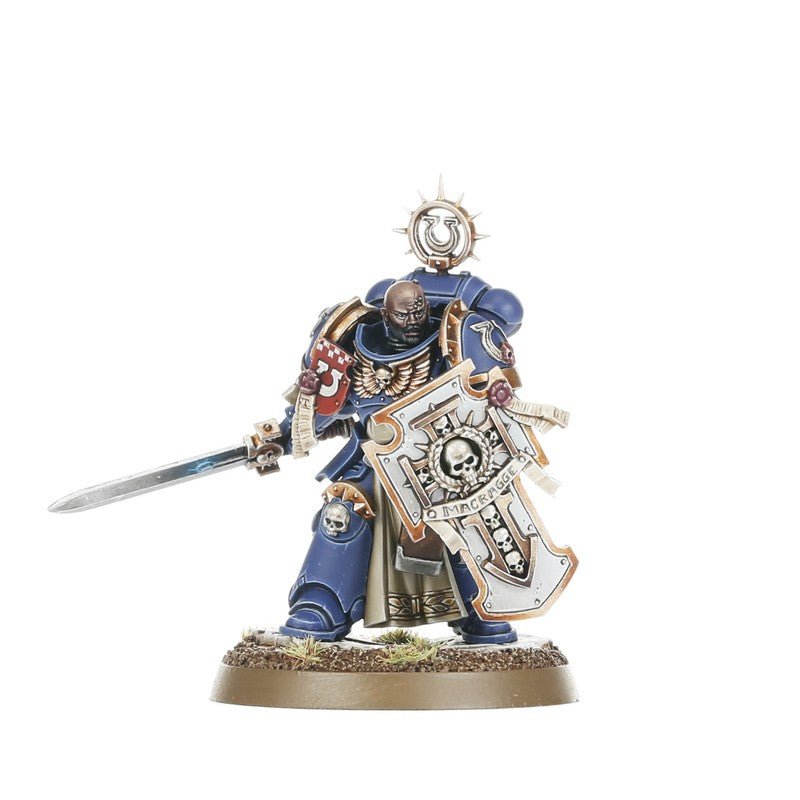 Captain Titus & The Wardens of Ultramar painted miniature - Loaded Dice