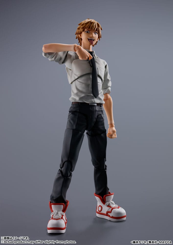 S.H.Figuarts Denji grinning and pulling his chainsaw cord pose, Chainsaw Man, Bandai