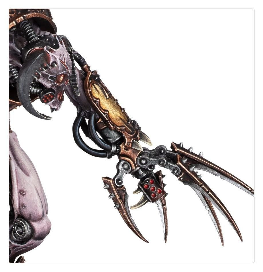 Close-up of Vashtorr the Arkifane's bladed mechanical claw