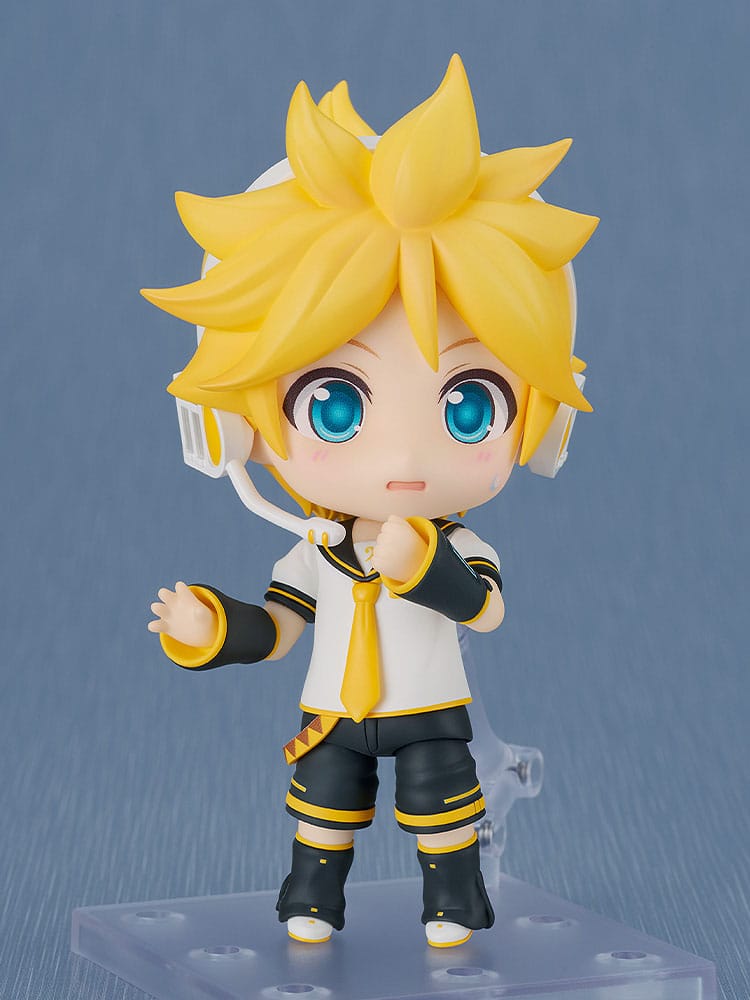 Kagamine Len 2.0 Nendoroid with surprised face and hand raised to his chin