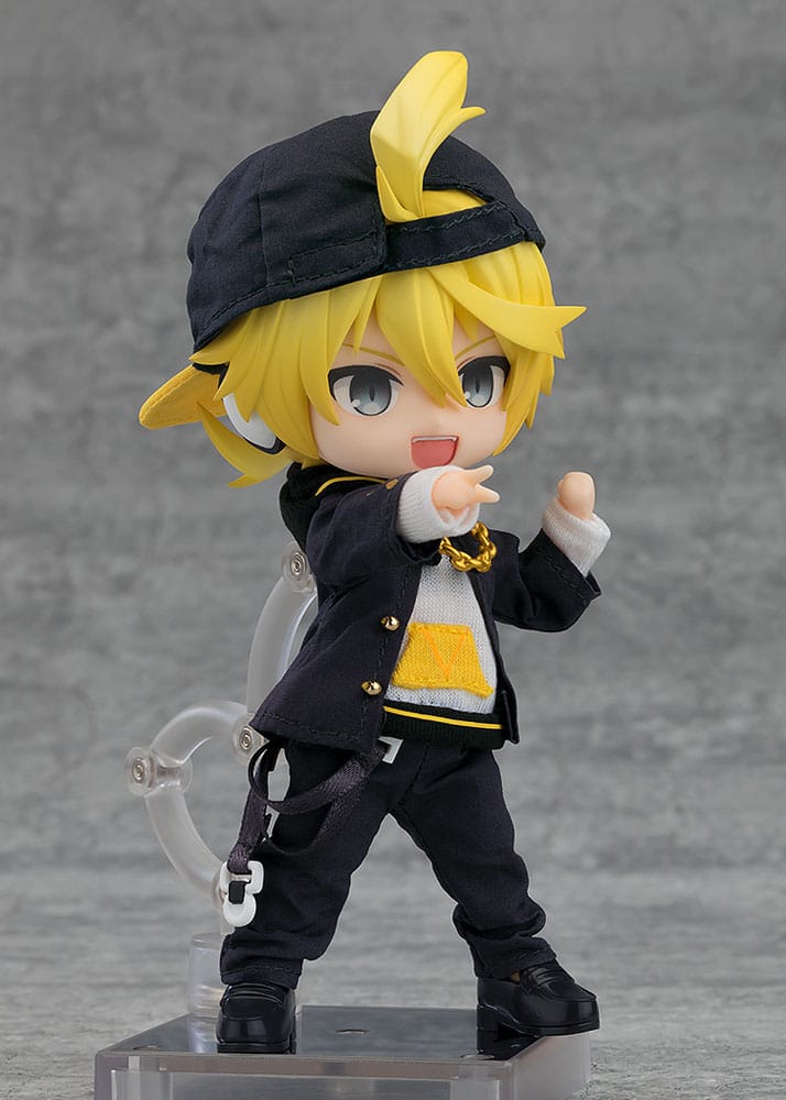 Nendoroid Doll Kagamine Len Bring It On Ver. pointing forward on clear stand, wearing black cap