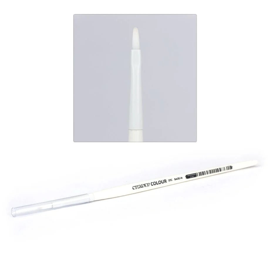 Citadel Synthetic Base Brush Medium with close-up of its white synthetic bristles
