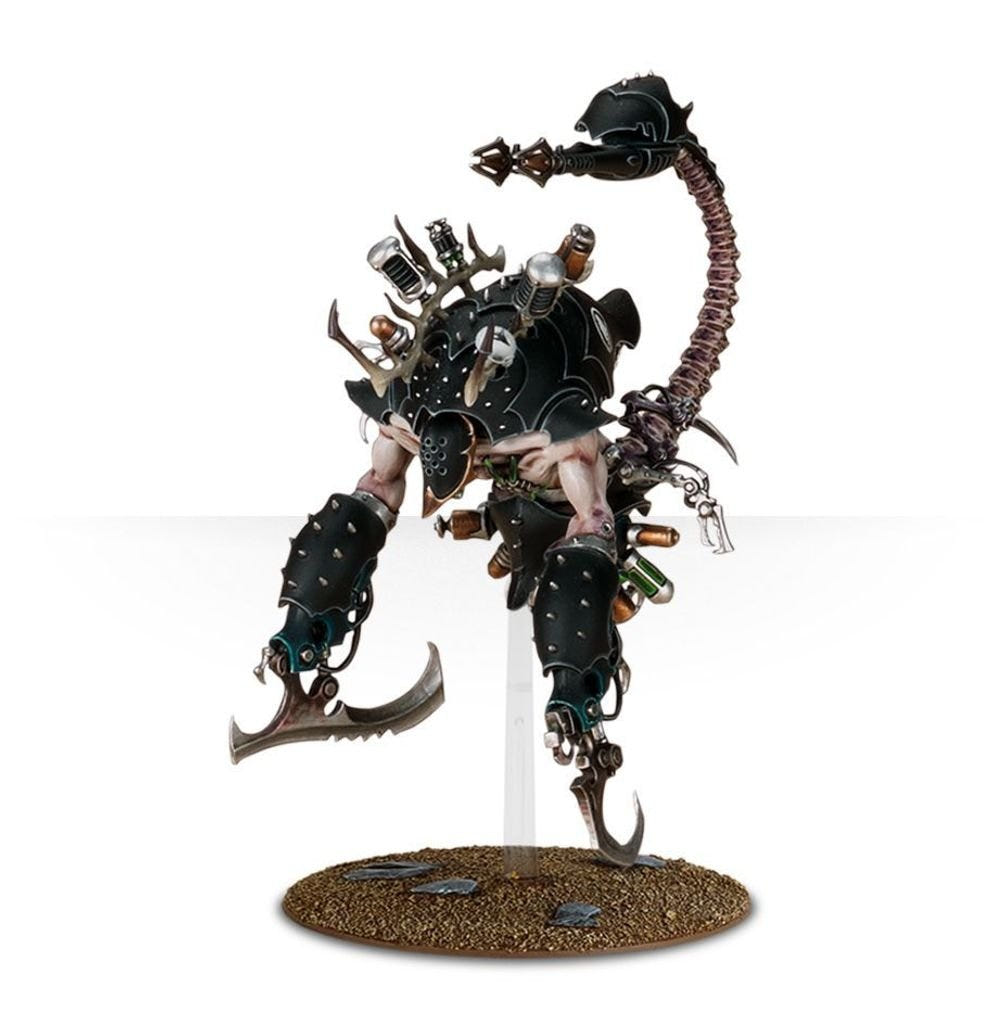 Painted Drukhari Talos pain engine with curled tail and bladed claws on a flying stand