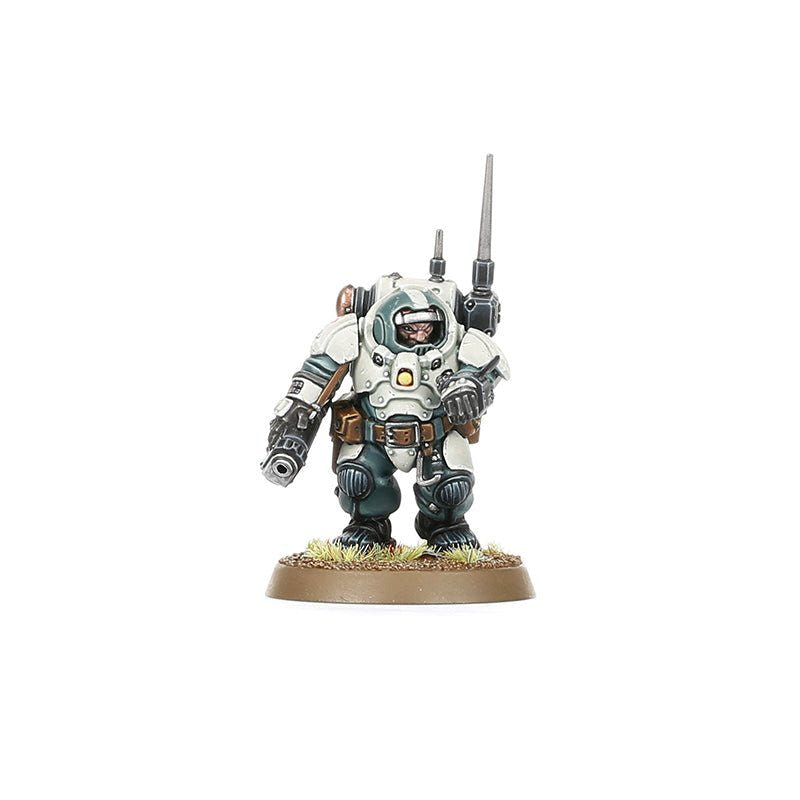 Painted Hearthkyn Warrior with rifle and antenna backpack, Leagues of Votann