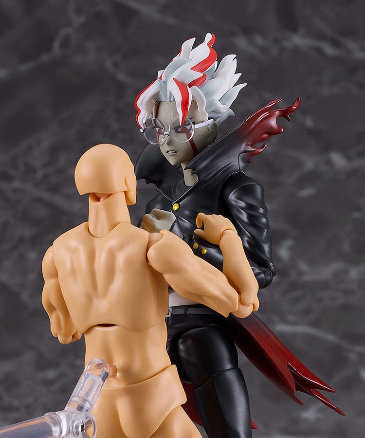 Okarun Transformed figma grappling a plain figma body, shown for scale