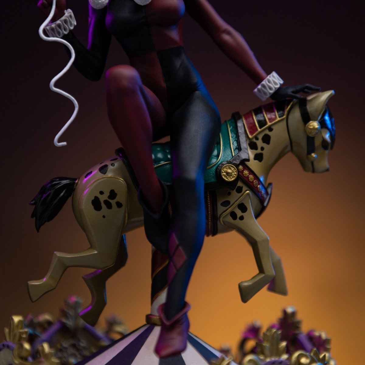DC Comics Art Scale Statue 1/10 Harley Quinn Unleashed 30 cm ETA Apr 2026 - Loaded Dice