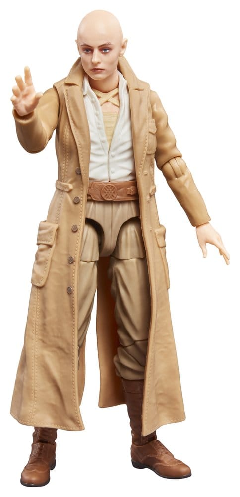 Hasbro Marvel Legends Cassandra Nova 15 cm figure in long tan coat with one hand raised