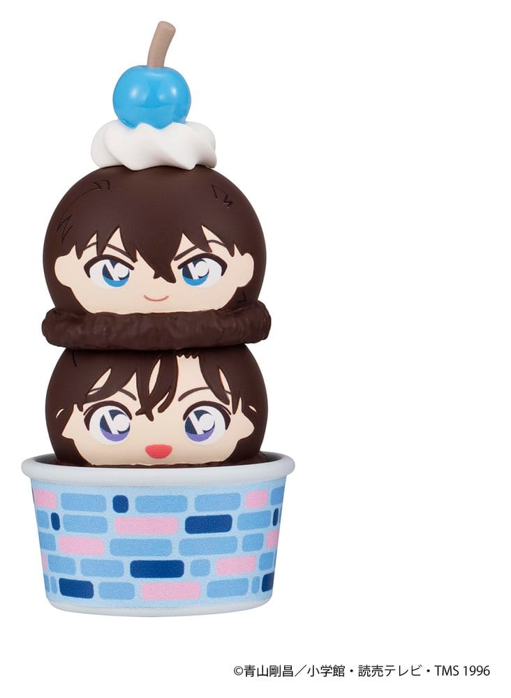 Tsumichen stack of two brown-haired Detective Conan characters in a blue cup